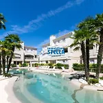אתר קמפינג Villaggio Le Tropezien לידו די ג'סולו